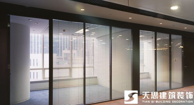 <a href=http://www.fydzxc.cn/ target=_blank class=infotextkey>合肥办公室装修</a>玻璃